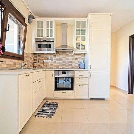 Luxury And Sunny Apartment 250 Mts From The Beach!! Peraía Exteriör bild