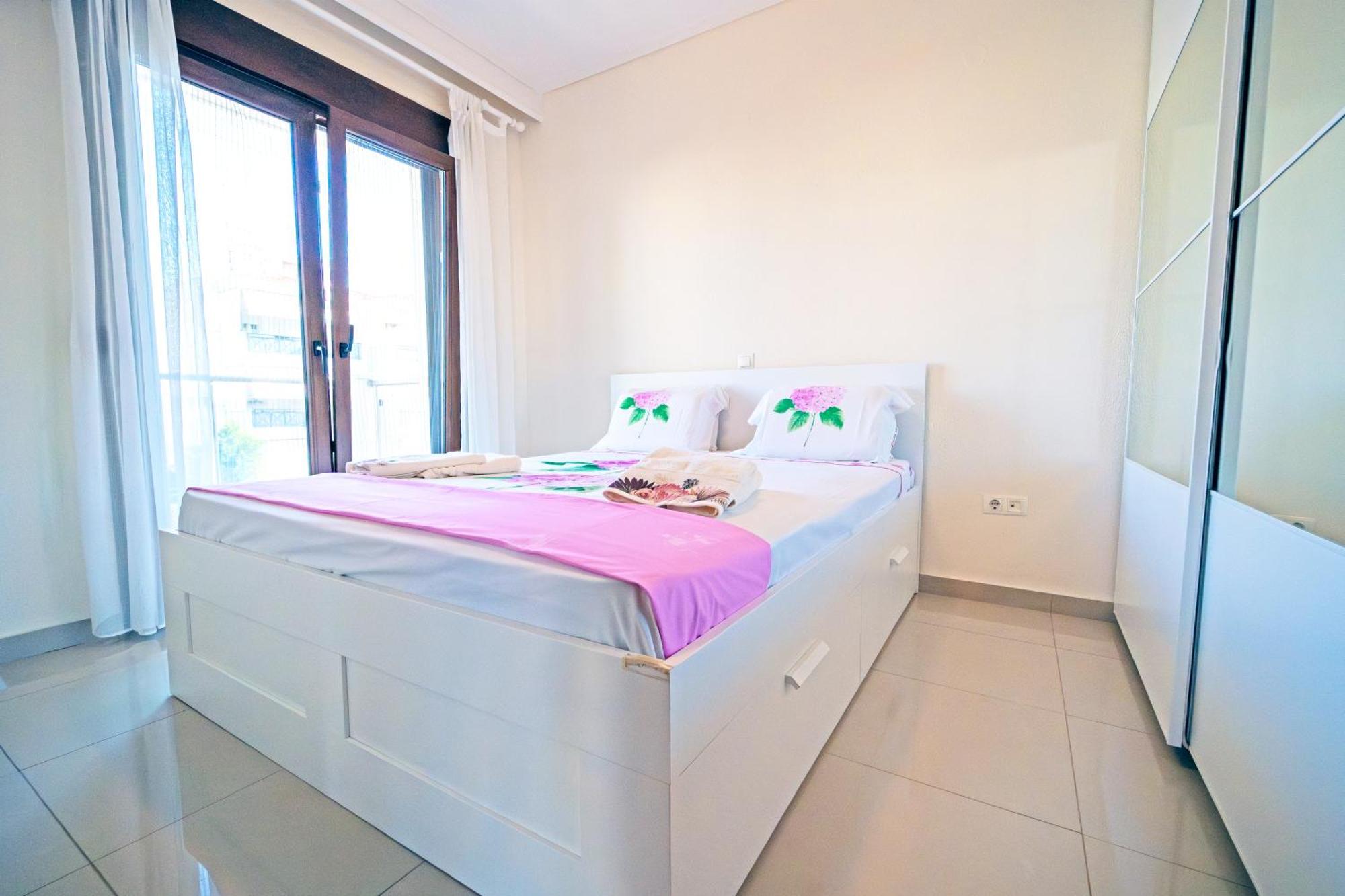 Luxury And Sunny Apartment 250 Mts From The Beach!! Peraía Exteriör bild
