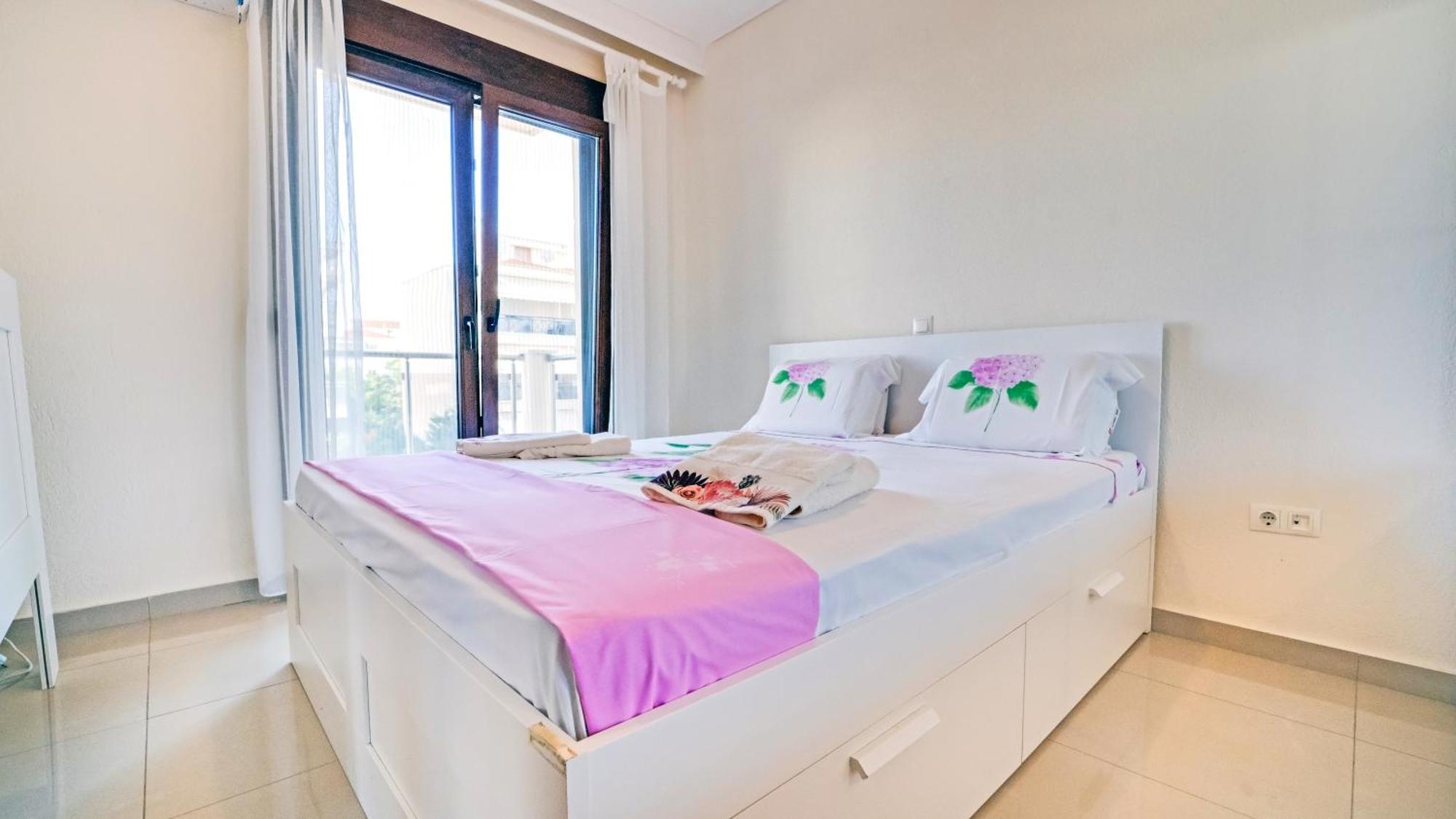 Luxury And Sunny Apartment 250 Mts From The Beach!! Peraía Exteriör bild