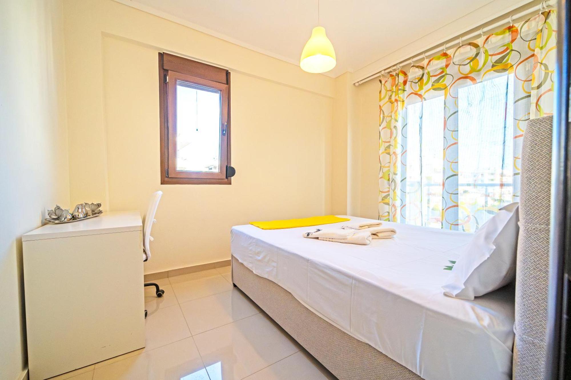 Luxury And Sunny Apartment 250 Mts From The Beach!! Peraía Exteriör bild